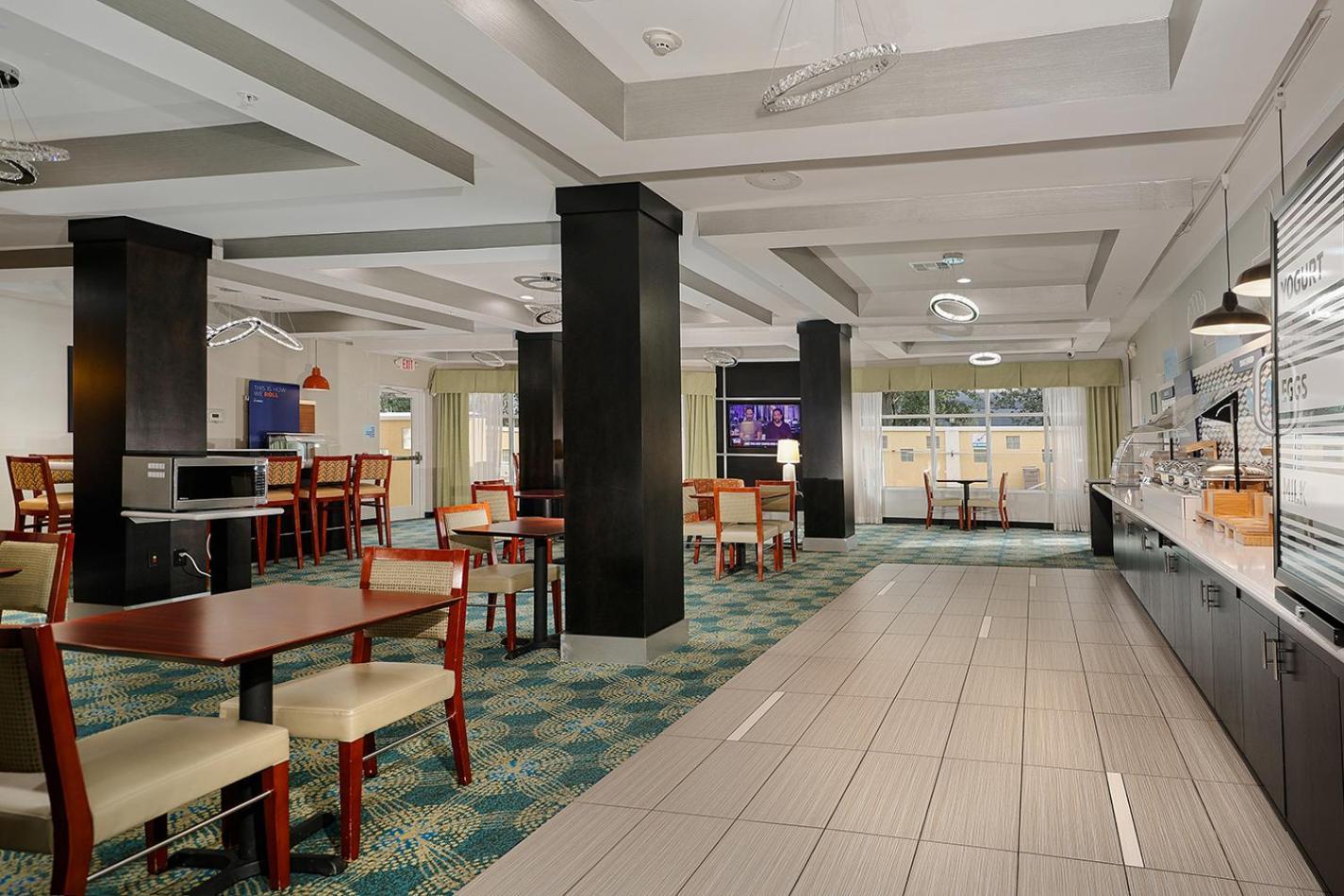 Holiday Inn Express & Suites Houston Northwest-Brookhollow By Ihg מראה חיצוני תמונה