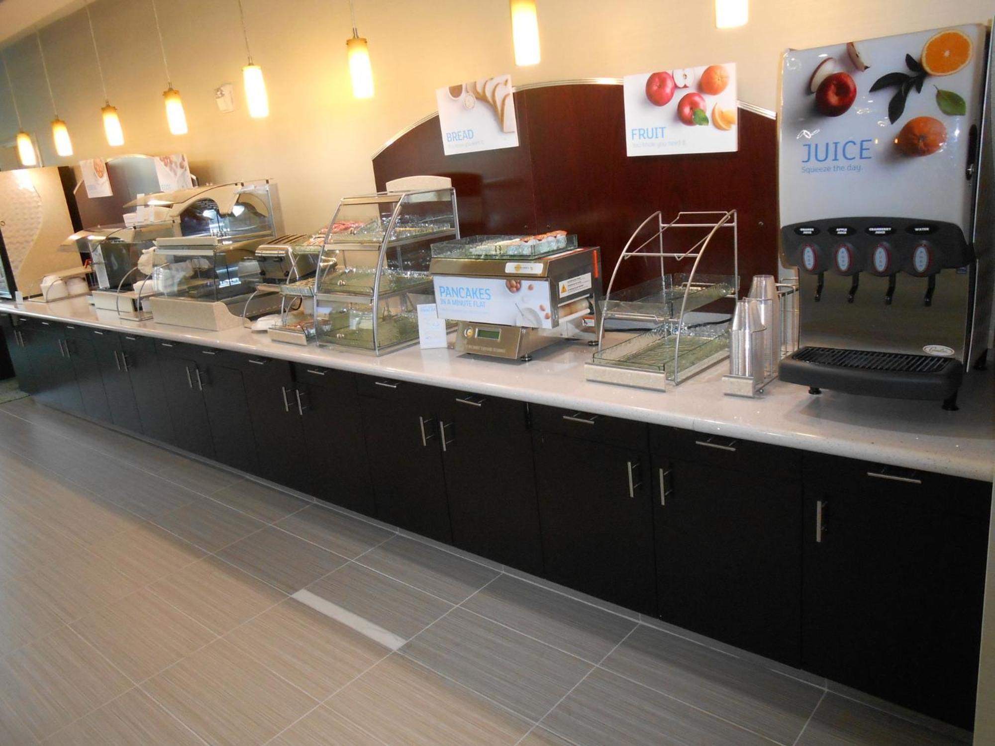 Holiday Inn Express & Suites Houston Northwest-Brookhollow By Ihg מראה חיצוני תמונה